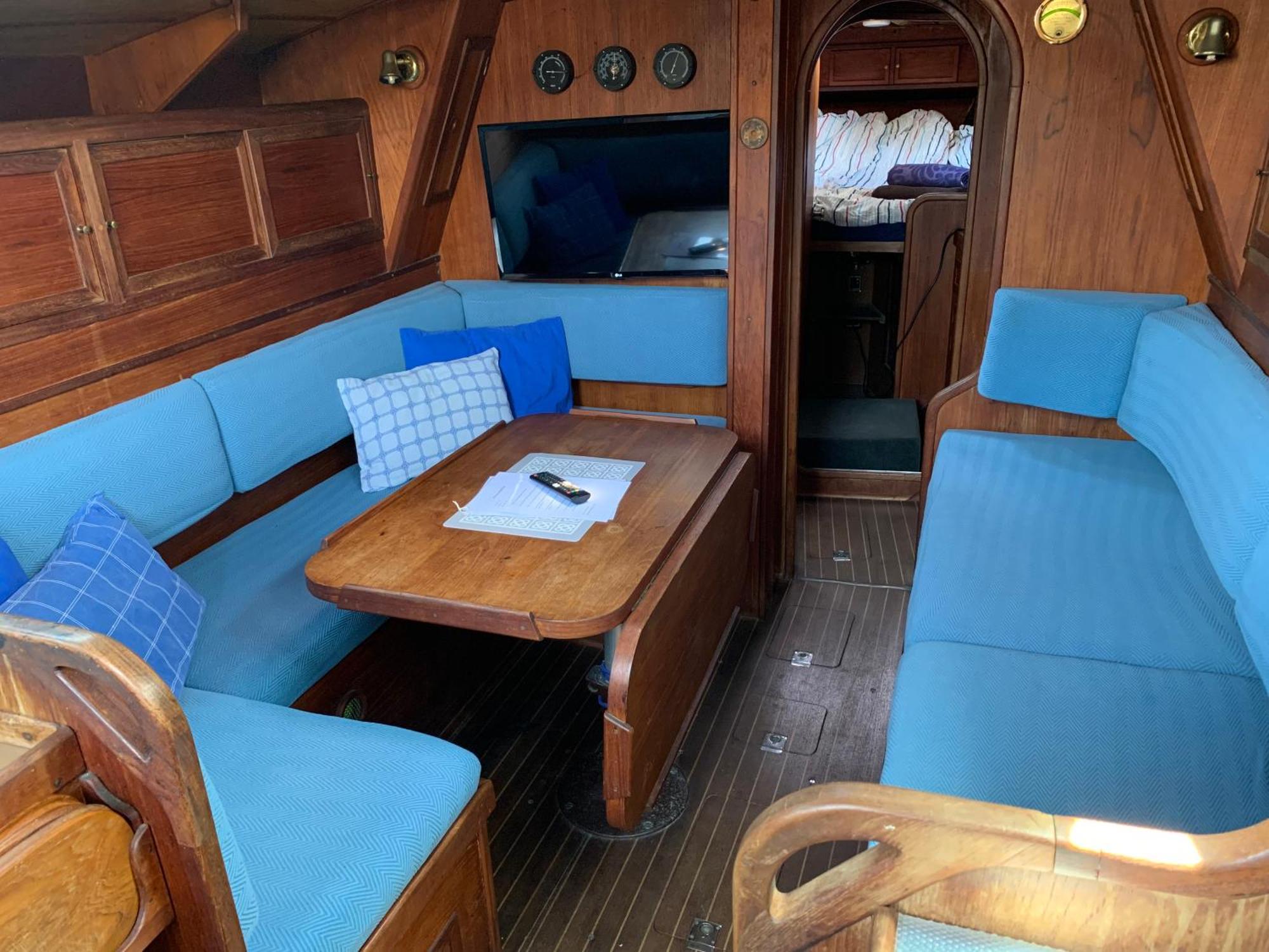 Unique Wooden Sail Yacht + 2 Bikes Included! Hotel Sant Adria de Besos Bagian luar foto